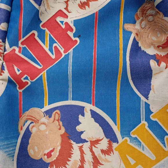 Custom Reworked Vintage 1986 ALF Shorts V.2 Blue Bleach Dip - Picture 3 of 7